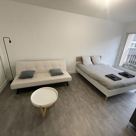 Logement Neuf A Proximite Du Centre Ville Avec Parking 里摩日 外观 照片