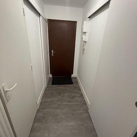 Logement Neuf A Proximite Du Centre Ville Avec Parking 里摩日 外观 照片