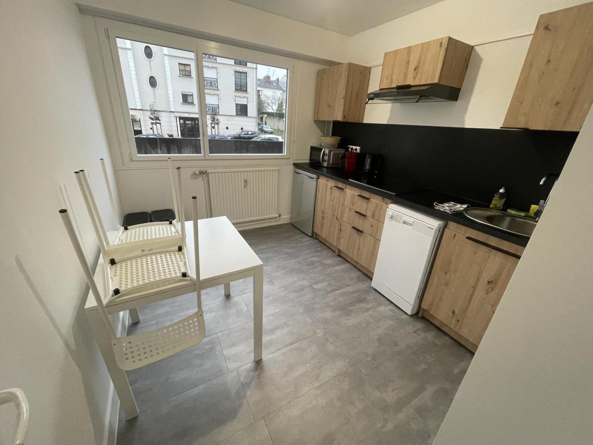 Logement Neuf A Proximite Du Centre Ville Avec Parking 里摩日 外观 照片