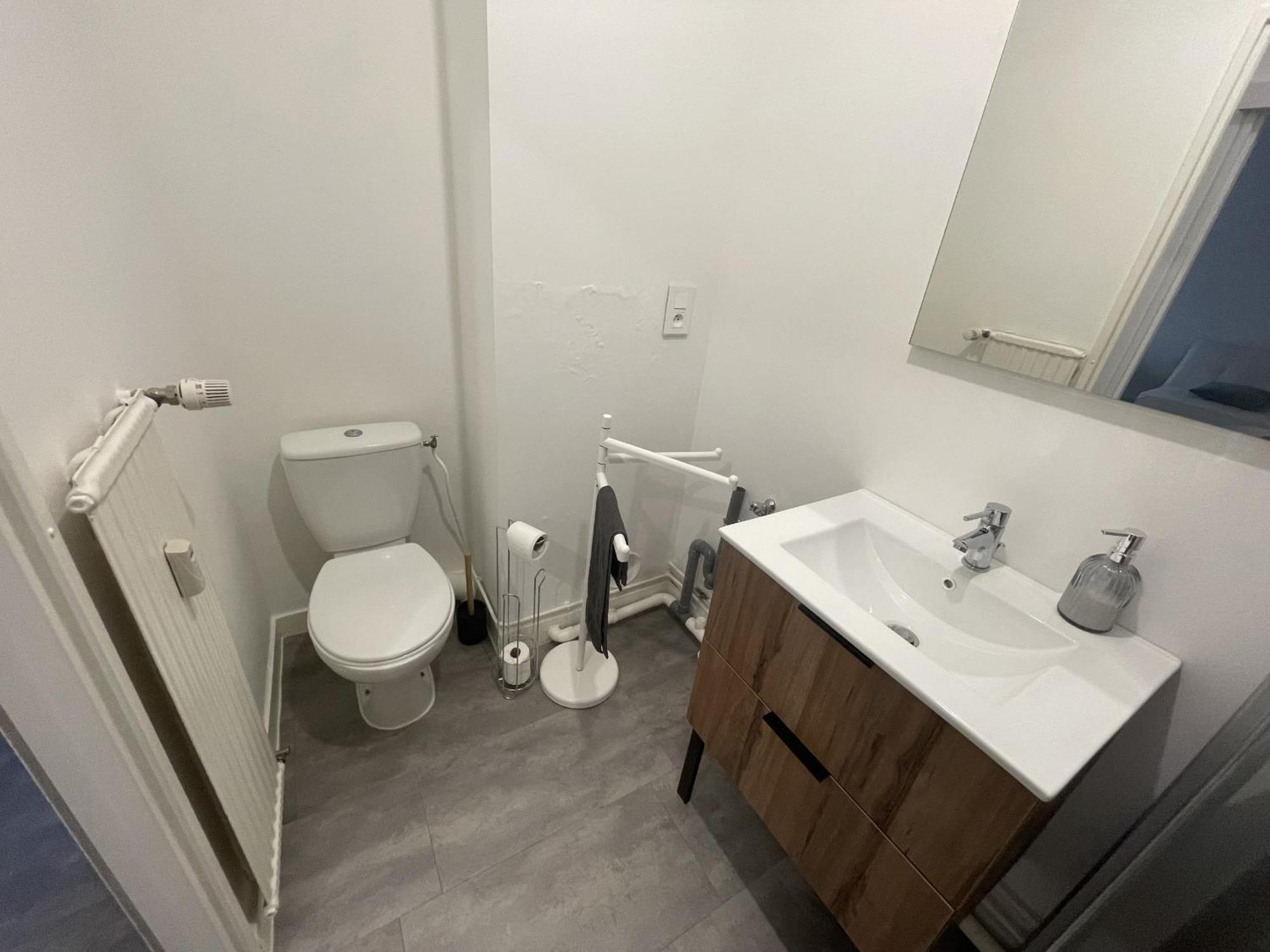 Logement Neuf A Proximite Du Centre Ville Avec Parking 里摩日 外观 照片